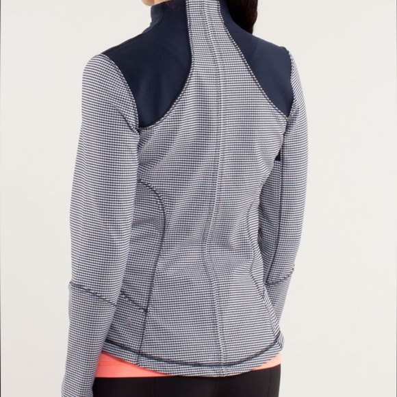Lululemon Forme Jacket - Picture 3 of 10